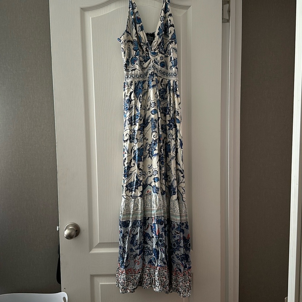 Spaghetti strapped, maxi dress.